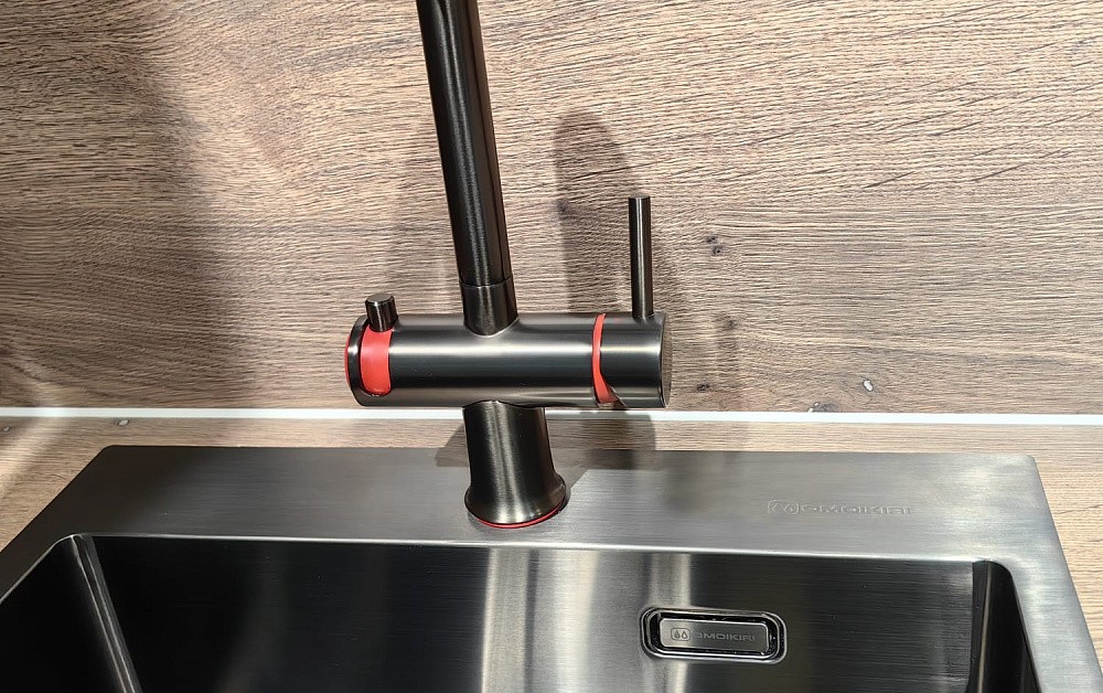 Кухня Ноа + Стоун Вуд / м.Бульвар Дмитрия Донского