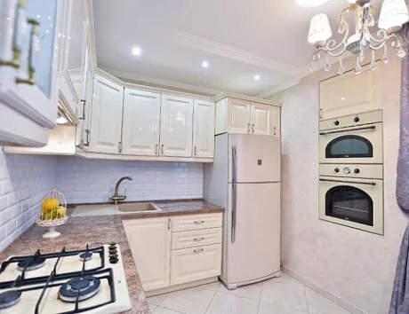 Глянцевая кухня в Казани