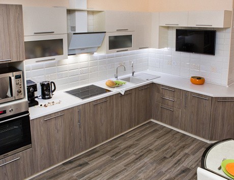 Белая кухня в Кирове