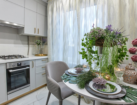 Светлая кухня в Воронеже