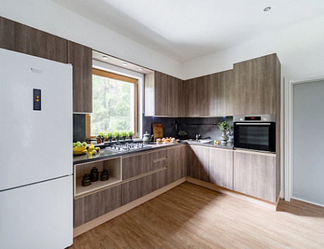 Коричневая кухня во Владикавказе