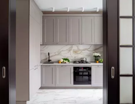 Коричневая кухня в Чите