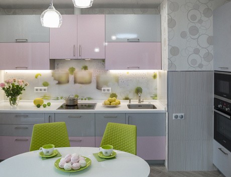 Серая кухня в Чите