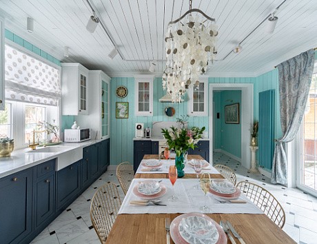 Белая кухня в Кирове