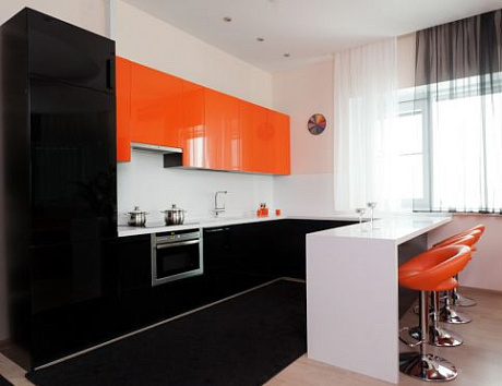Ультрамодная черная кухня