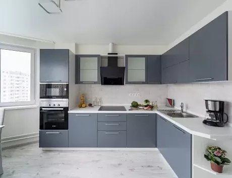 Темная кухня