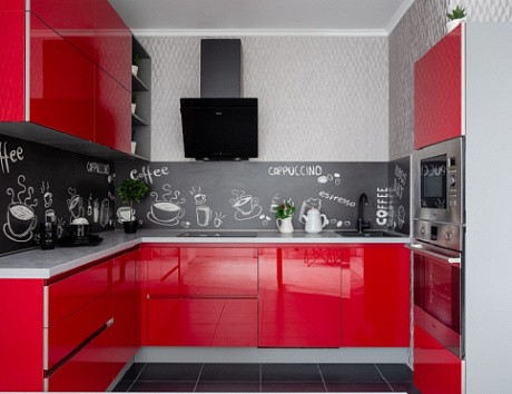 Красная кухня в Екатеринбурге