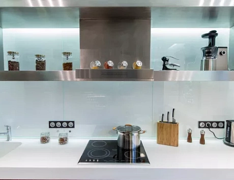 Глянцевая кухня в Санкт-Петербурге